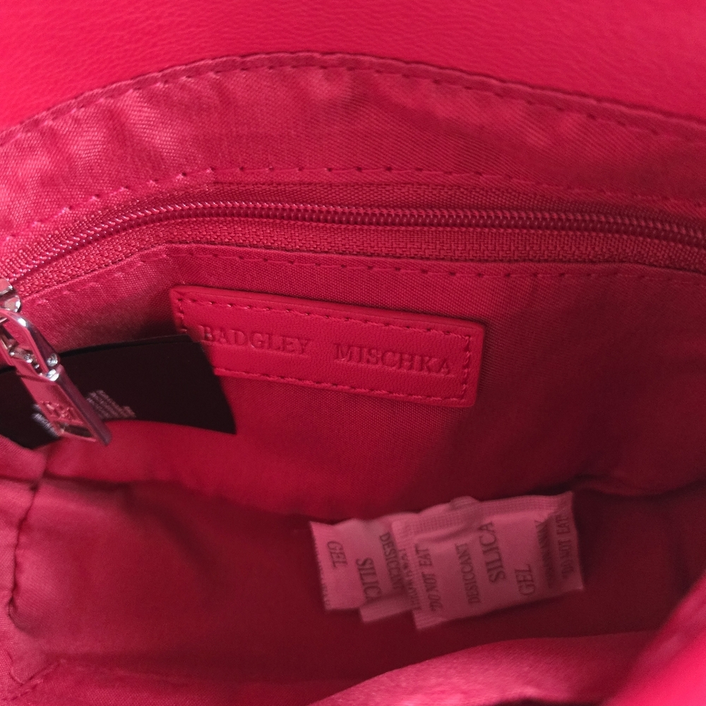 Badgley Mischka Red Quilted Faux Pearl Clutch Party Ready - Picture 7 of 13